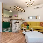 Best Apartment Roxy