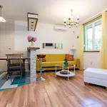 Best Apartment Roxy
